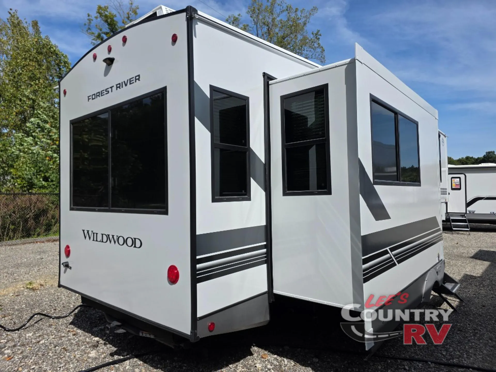 2027 Forest River Wildwood Heritage Glen 286RL - Photo 3