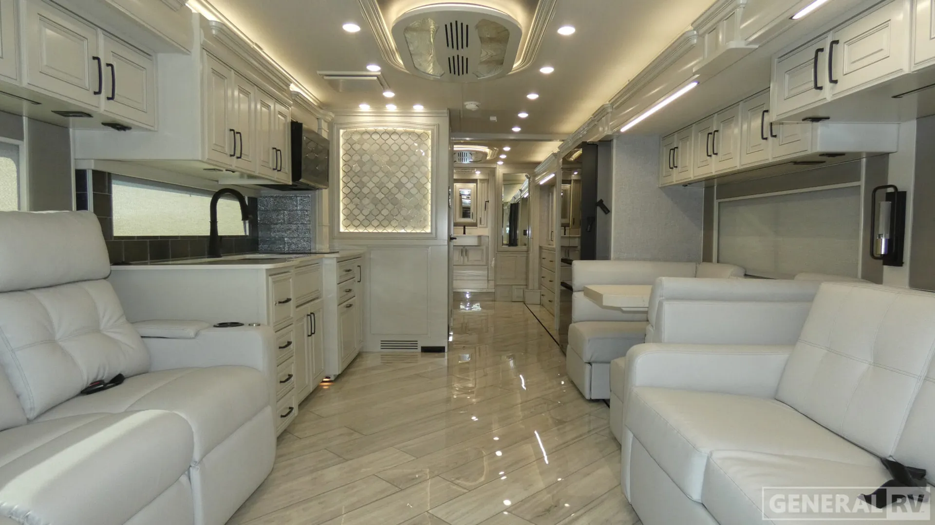 2026 American Coach American Dream 45A - Photo 3