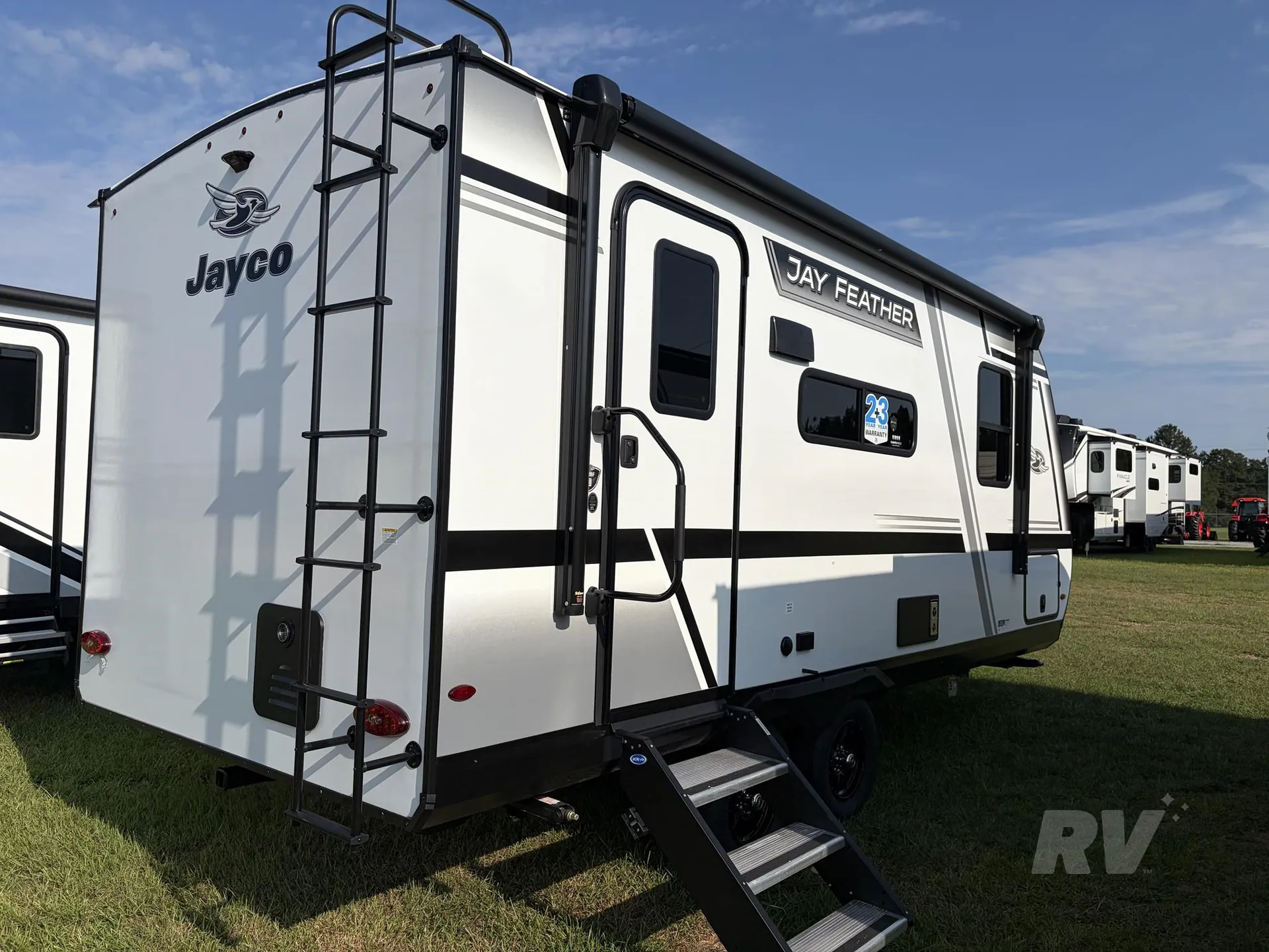2027 Jayco Jay Feather 18RBF - Photo 4