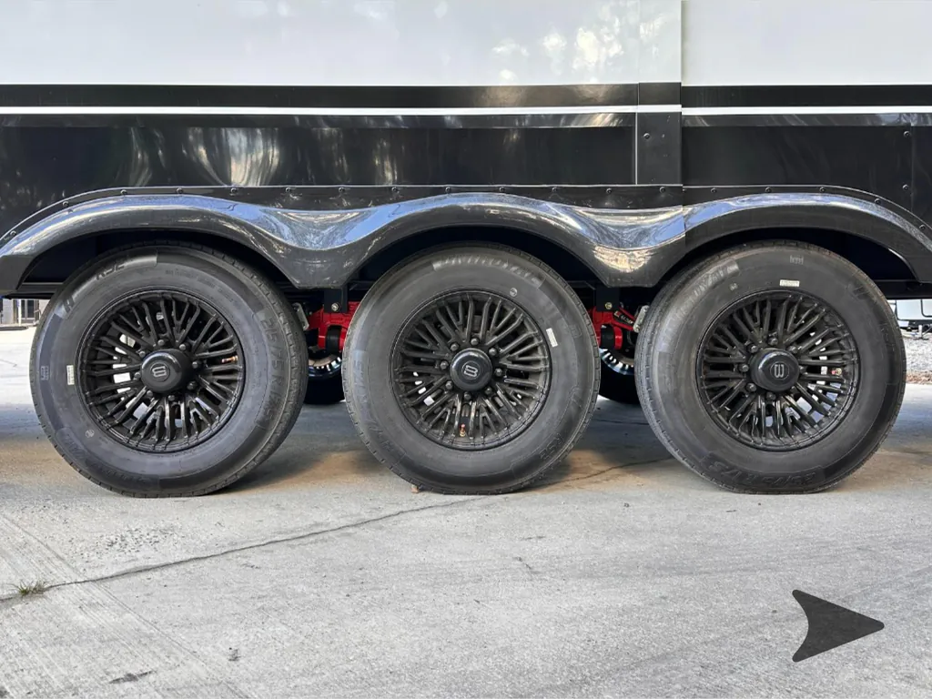 2026 Brinkley Model G 4100, Photos photo 24
