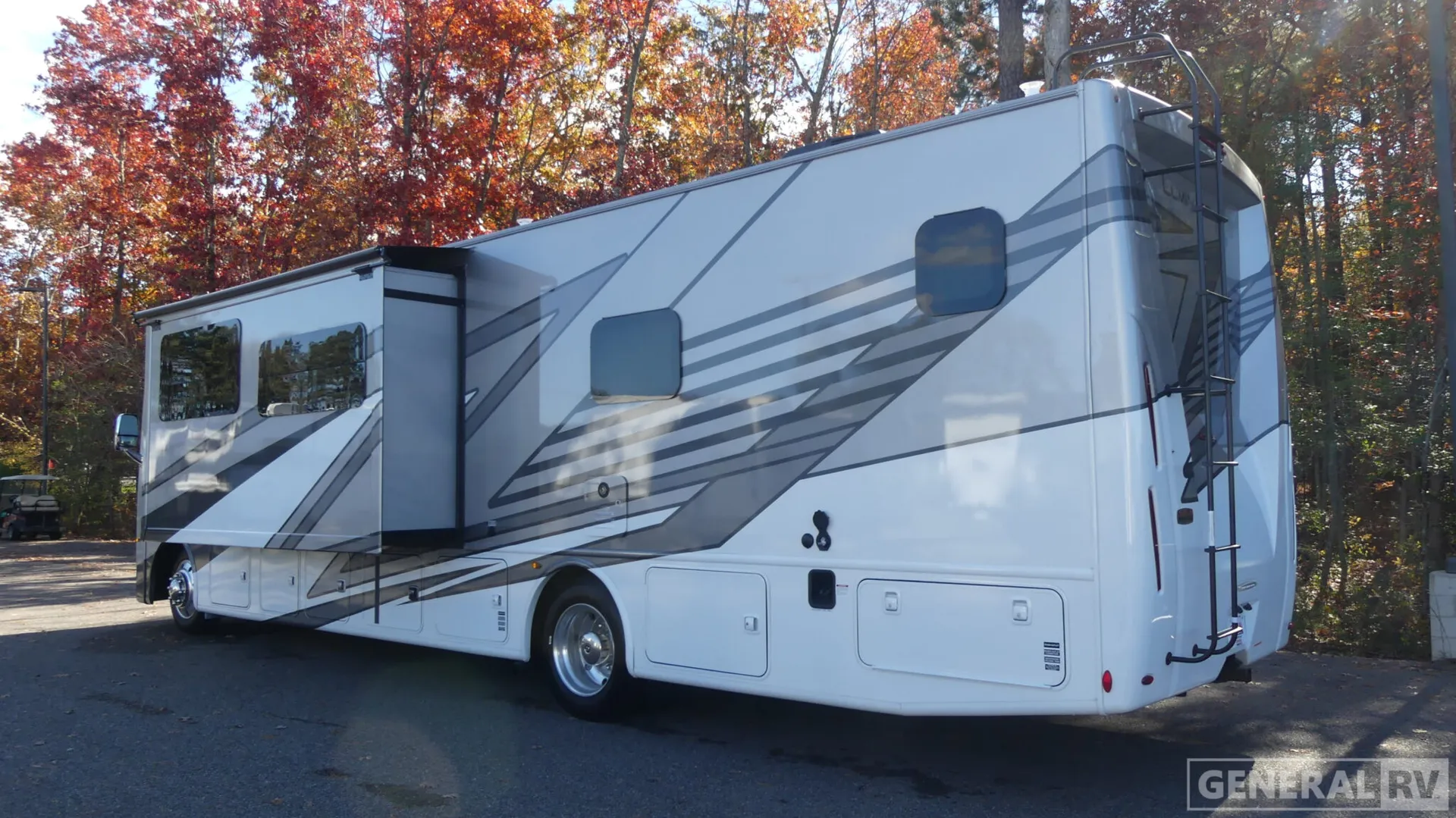 2026 Thor Motor Coach Luminate GG35 - Photo 4