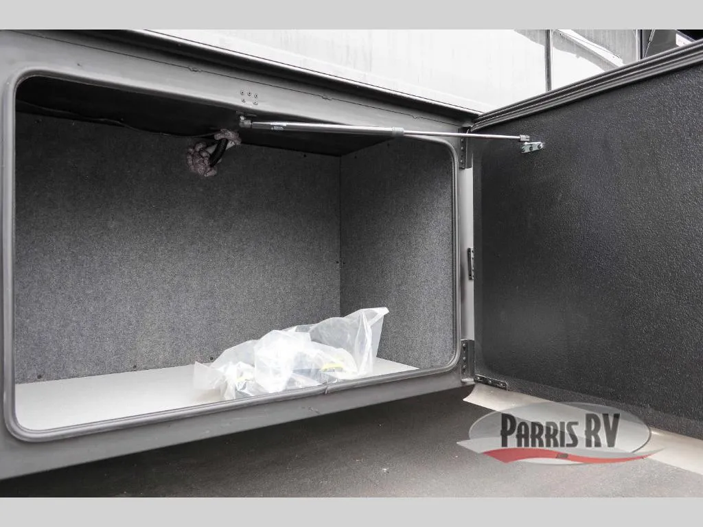 2026 Dynamax Europa S 37CA - Photo 4