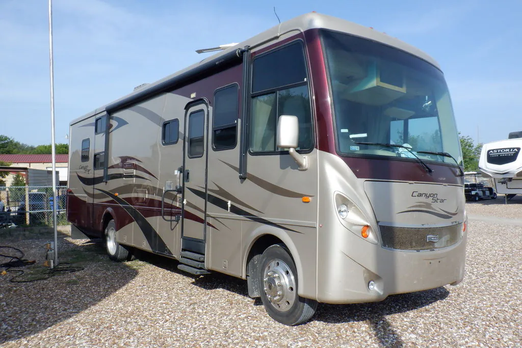 2013 Coachmen Mirada 34BH - Photo 3