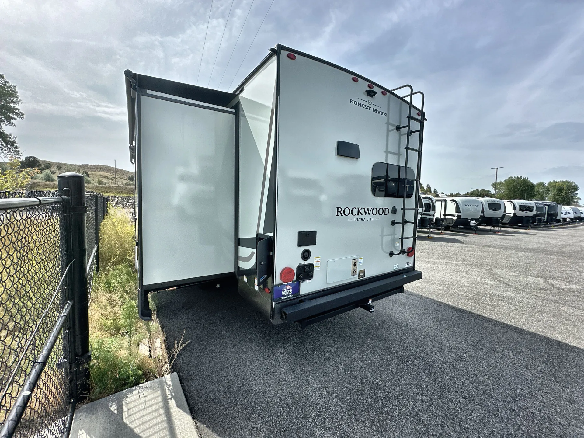 2027 Forest River Rockwood Ultra Lite 2711RK — backside