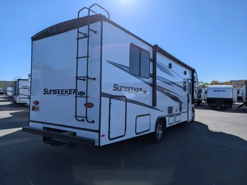 2024 Forest River Sunseeker 2850S LE - Photo 4