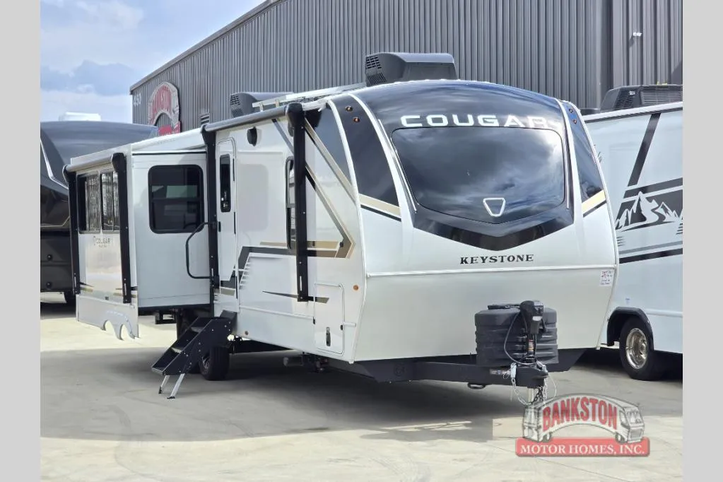 2026 Keystone Cougar Half-Ton 29RLP - Photo 2
