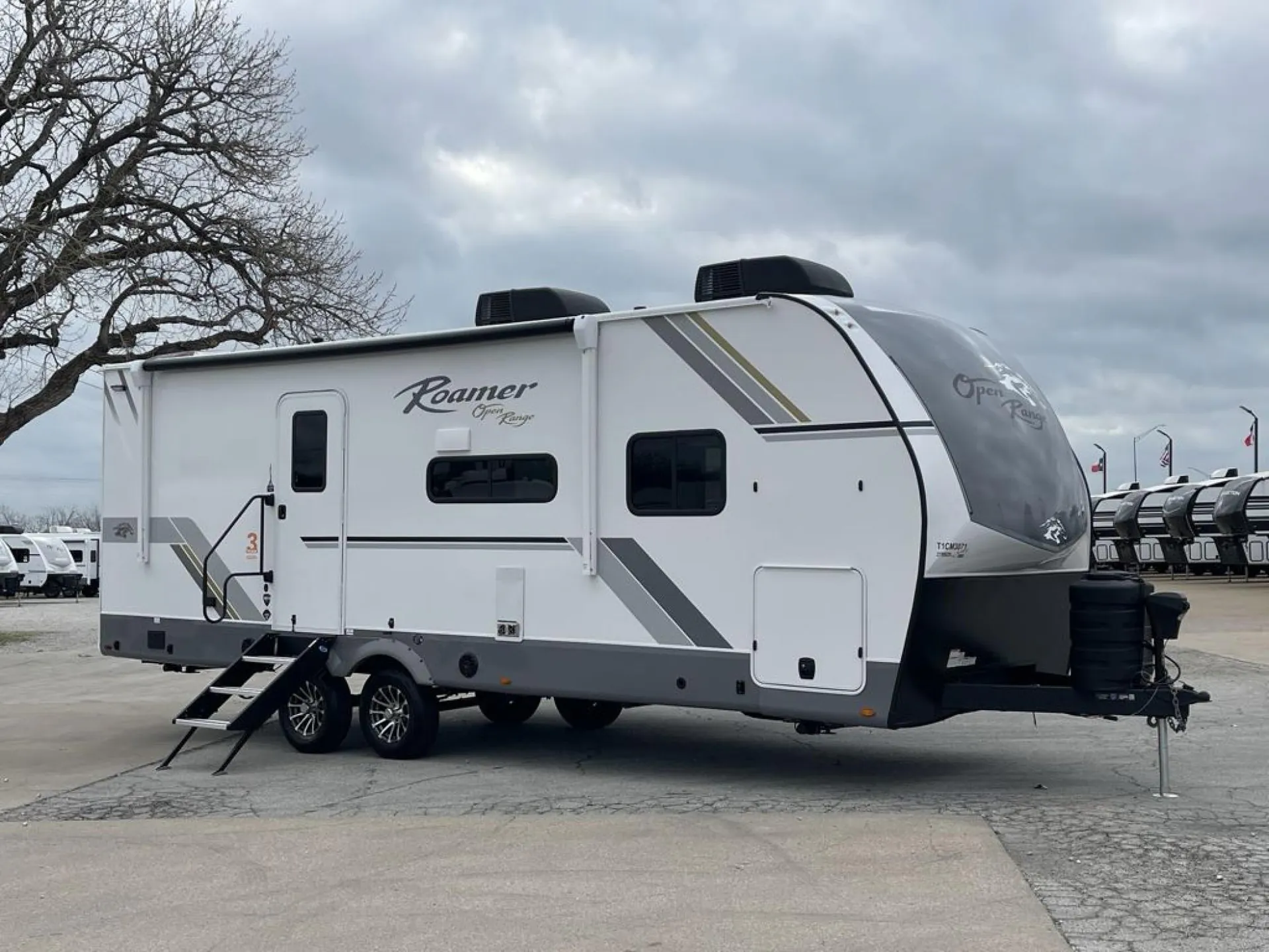 2026 Highland Ridge Roamer Light Duty 27RBOS dealer photo 1 from McClains RV