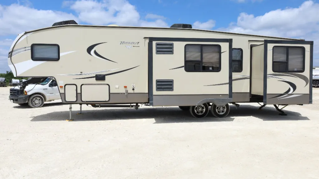 2017 Keystone RV Hideout 315RDTS - Photo 4