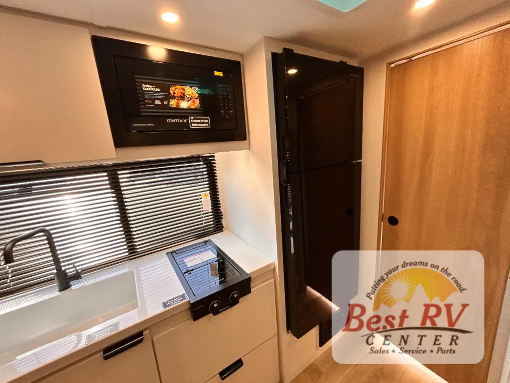 2027 Winnebago Micro Minnie 2108DS, Photos photo 27
