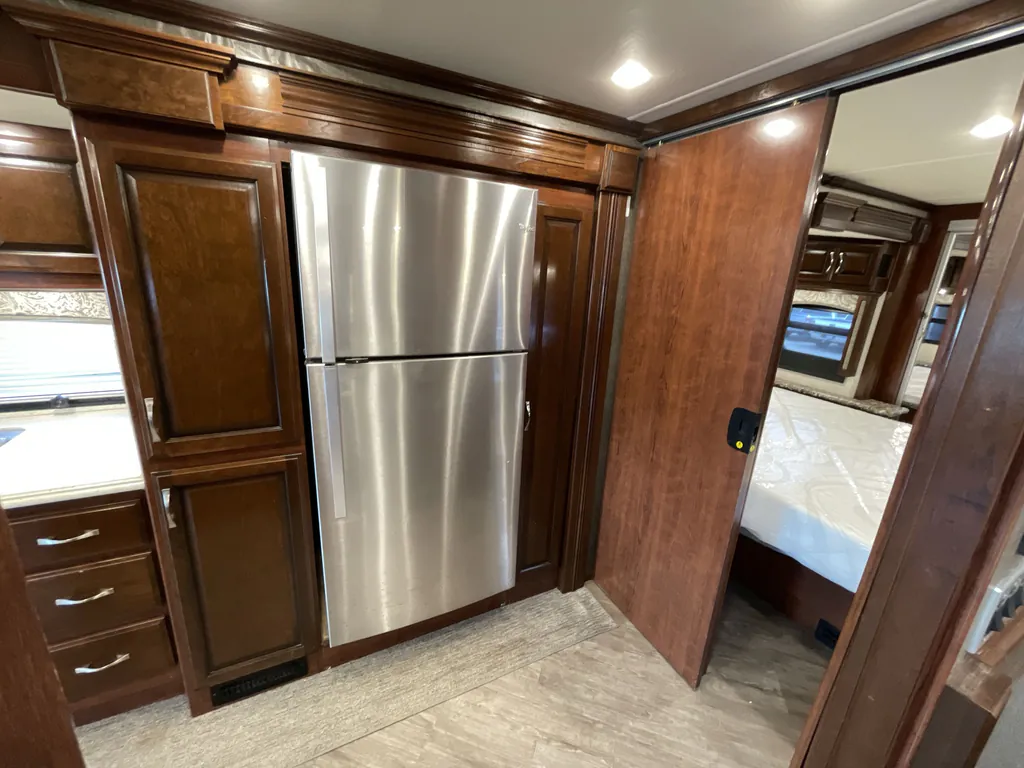 2018 fleetwood Pace Arrow Lxe 38F, Photos photo 8