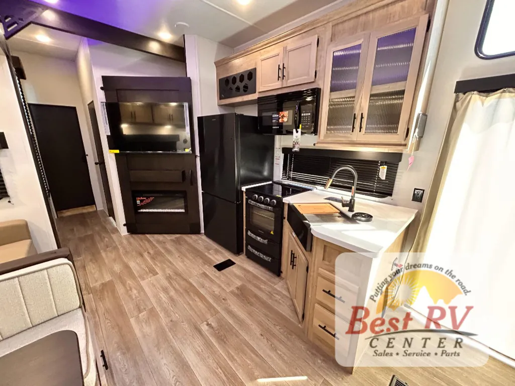 2027 Forest River Cherokee Timberwolf 39DC, Photos photo 21