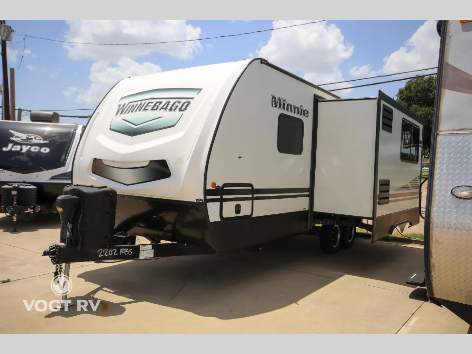 2020 Winnebago Minnie 2202RBS - Photo 4
