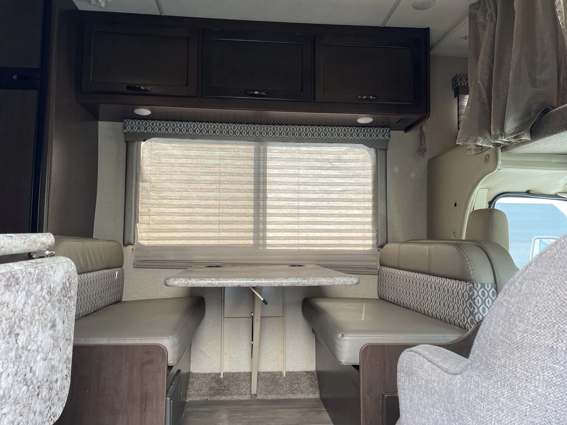 2017 Thor Motor Coach Freedom Elite 23H - Photo 3