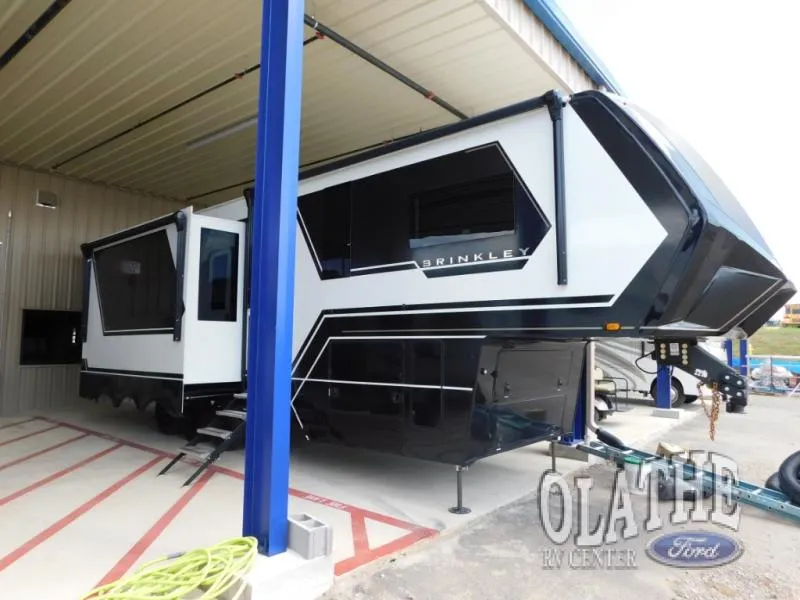 2025 Brinkley Model G 3250 - Photo 2