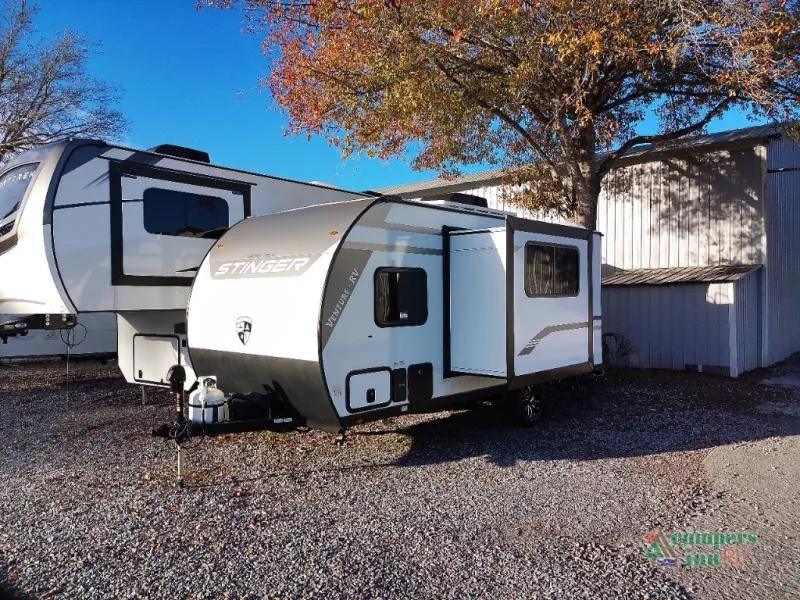 2026 Venture RV SportTrek Stinger Lite 161VUD - Photo 4