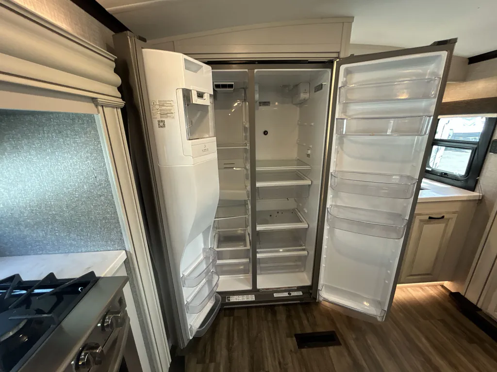 2023 Jayco North Point 380RKGS, Photos photo 9