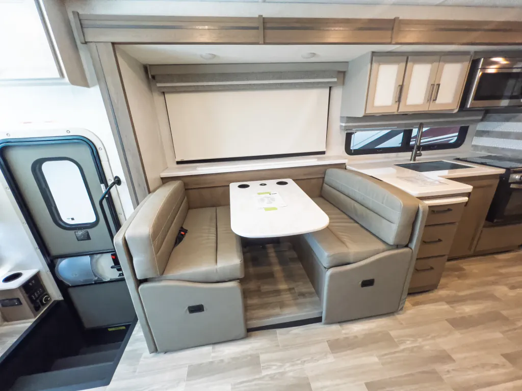 2027 Thor Motor Coach Windsport 36H, Photos photo 11
