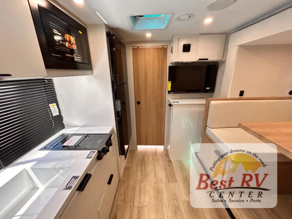 2027 Winnebago Micro Minnie 2108DS, Photos photo 53
