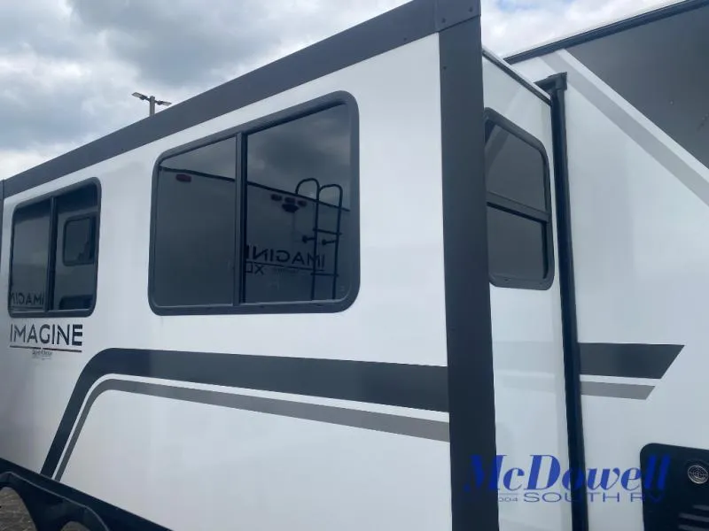 2026 Grand Design Imagine 2670MK - Photo 4