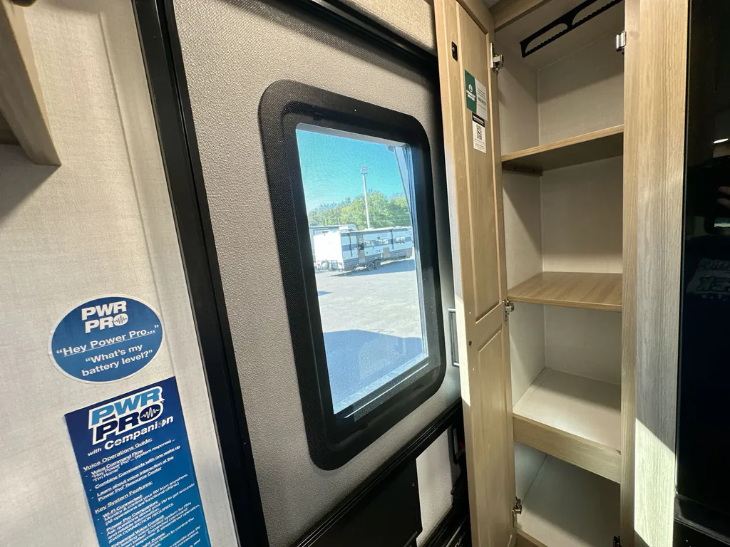 2027 Forest River Rockwood Mini Lite 2109S, Photos photo 23