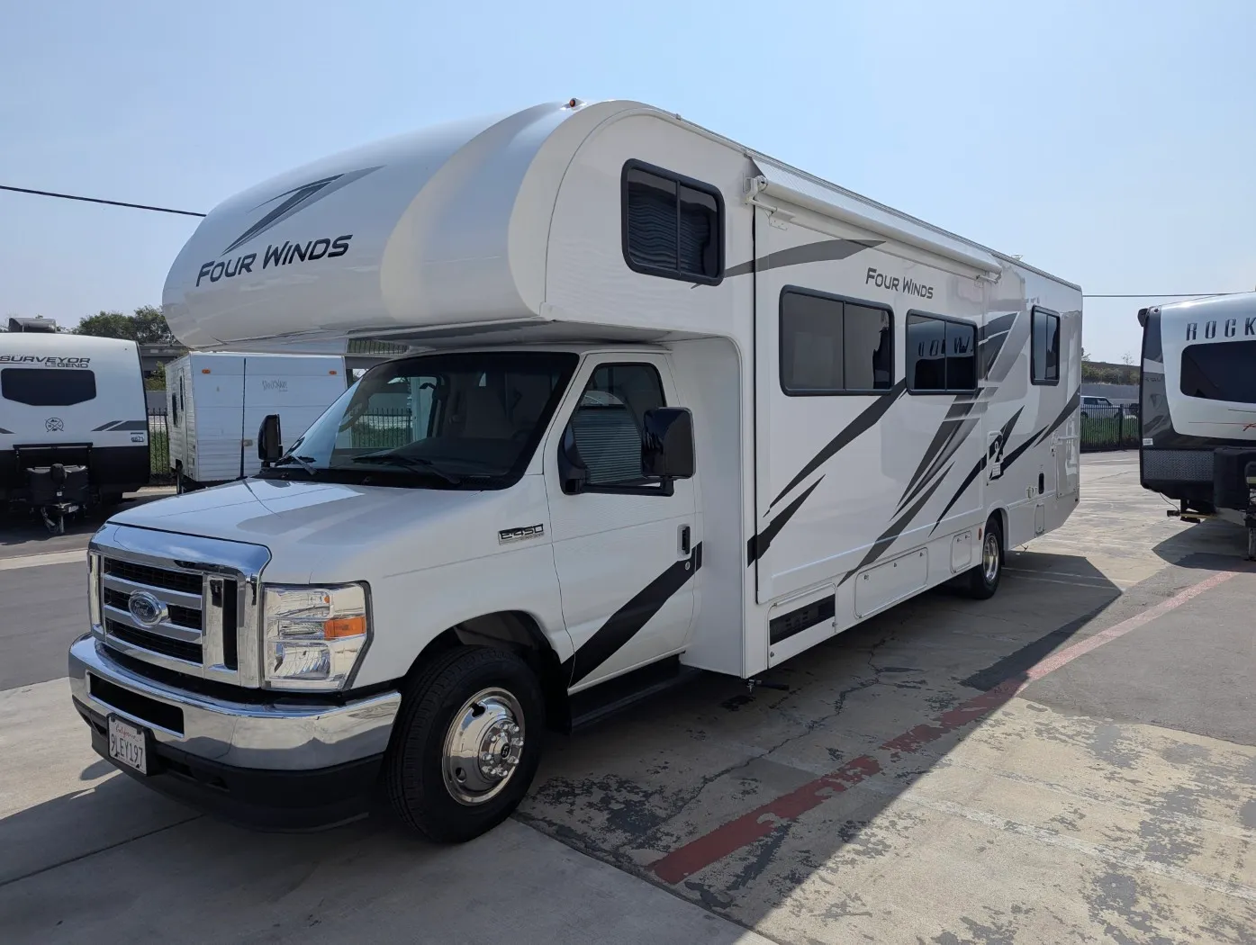 2025 Thor Motor Coach Four Winds 31MV - Photo 4