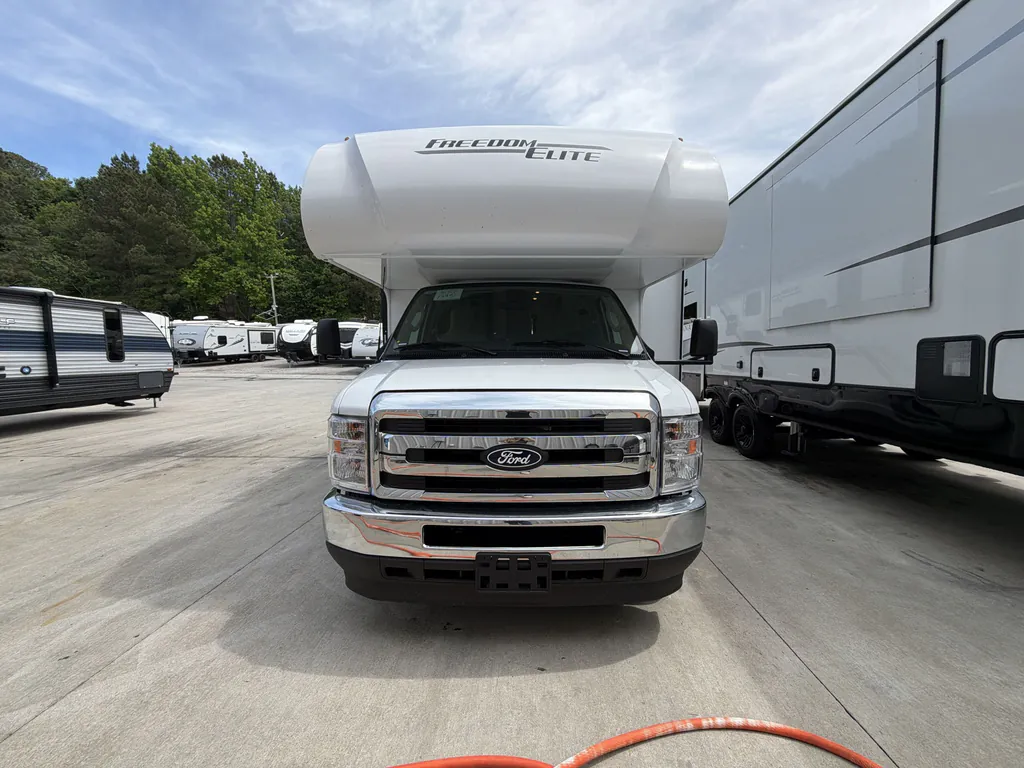 2027 Thor Motor Coach Freedom Elite 31FE, Photos photo 4
