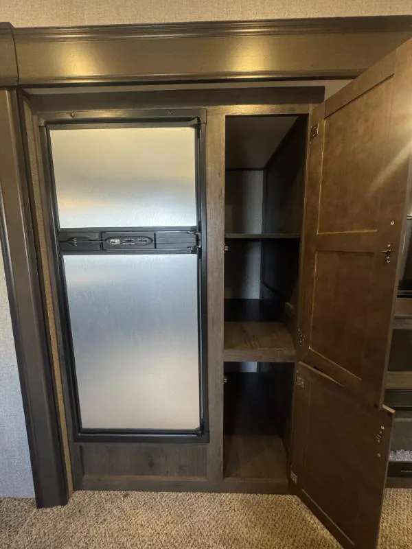 2020 Jayco Jay Flight SLX 8 235RKS dealer photo 10 from Kunes RV