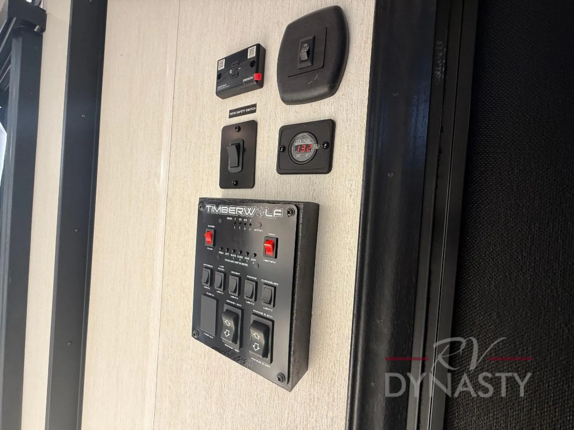 2026 Forest River Cherokee Timberwolf 27MDK - Photo 4