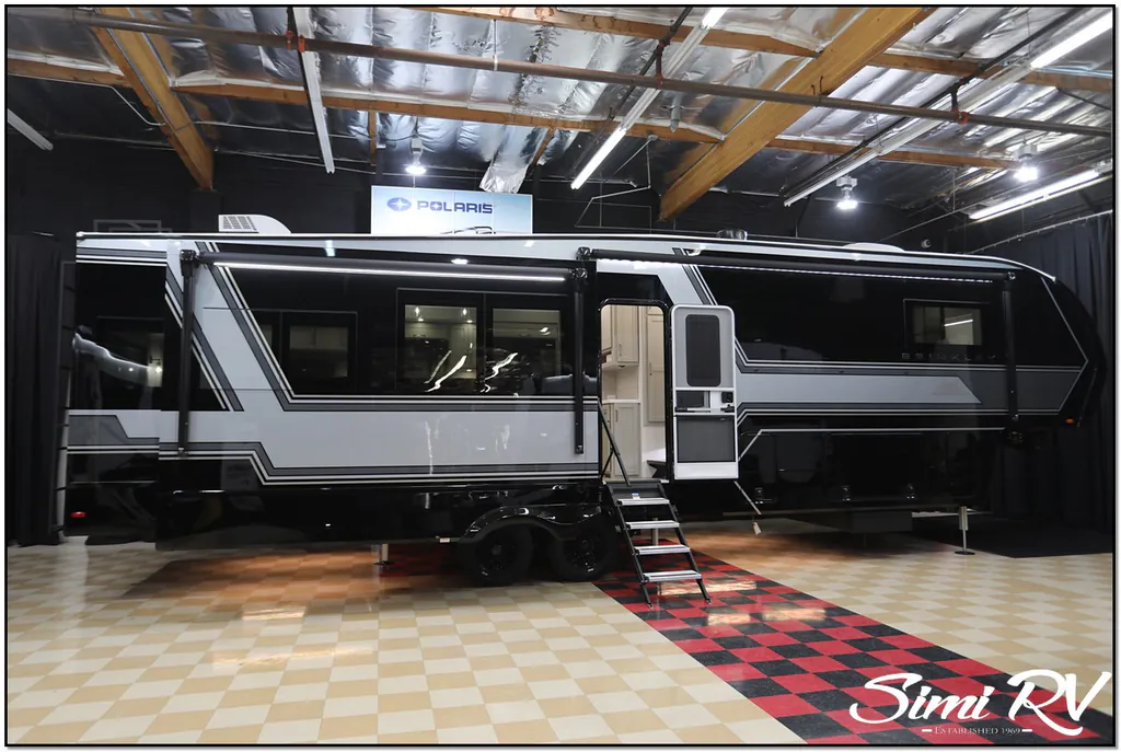 2026 Brinkley Model Z 3600, Photos photo 4
