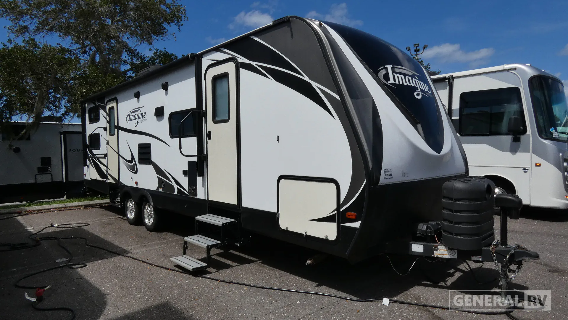 2018 Grand Design Imagine 2800BH - Photo 2