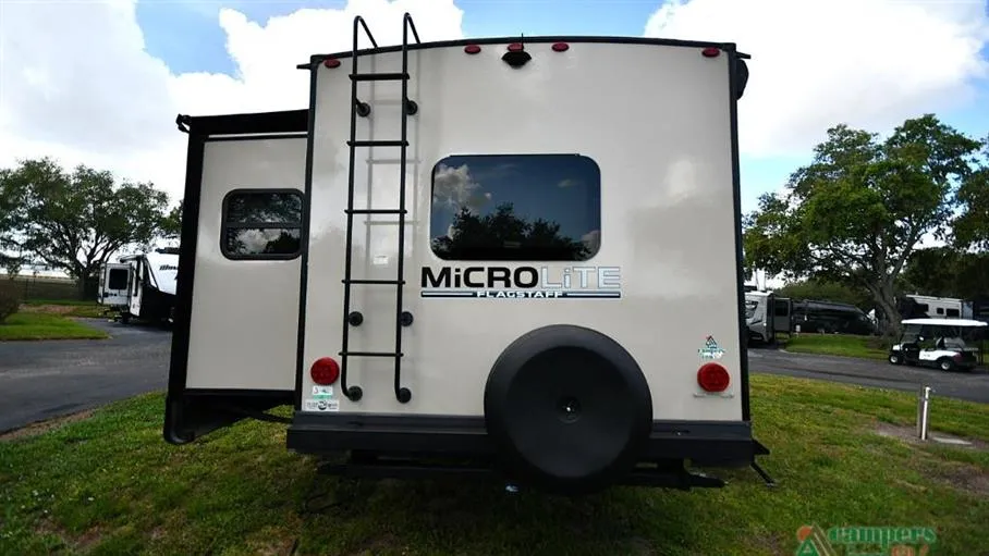 2022 Forest River Flagstaff Micro Lite 25FKS, Photos photo 4