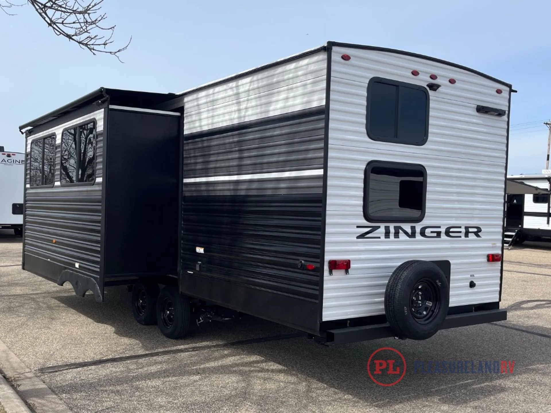 2026 CrossRoads Zinger Lite 295BH - Photo 4