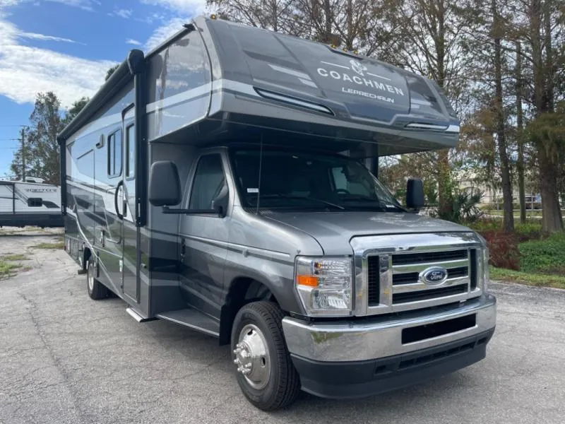 2025 Coachmen Leprechaun 260MB Ford - Photo 2