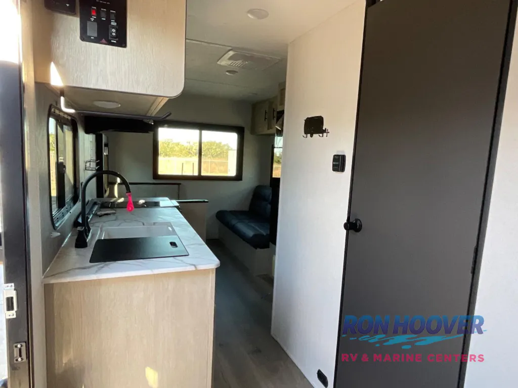 2026 Shasta RVs i-5 Edition 521CK, Photos photo 8