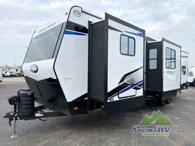 2026 Forest River Cherokee Rogue Armored 32L132 - Photo 4