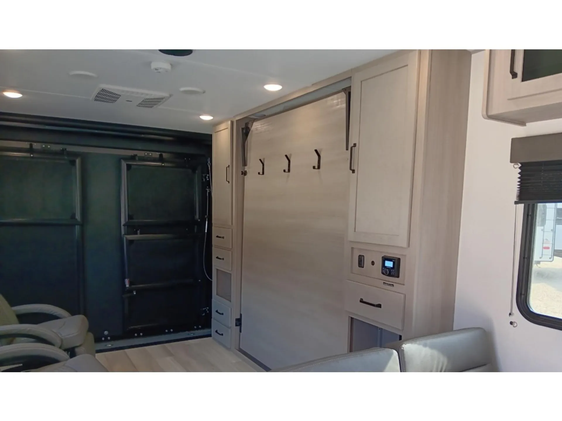2025 Grand Design Momentum MAV 24MAV - Photo 4