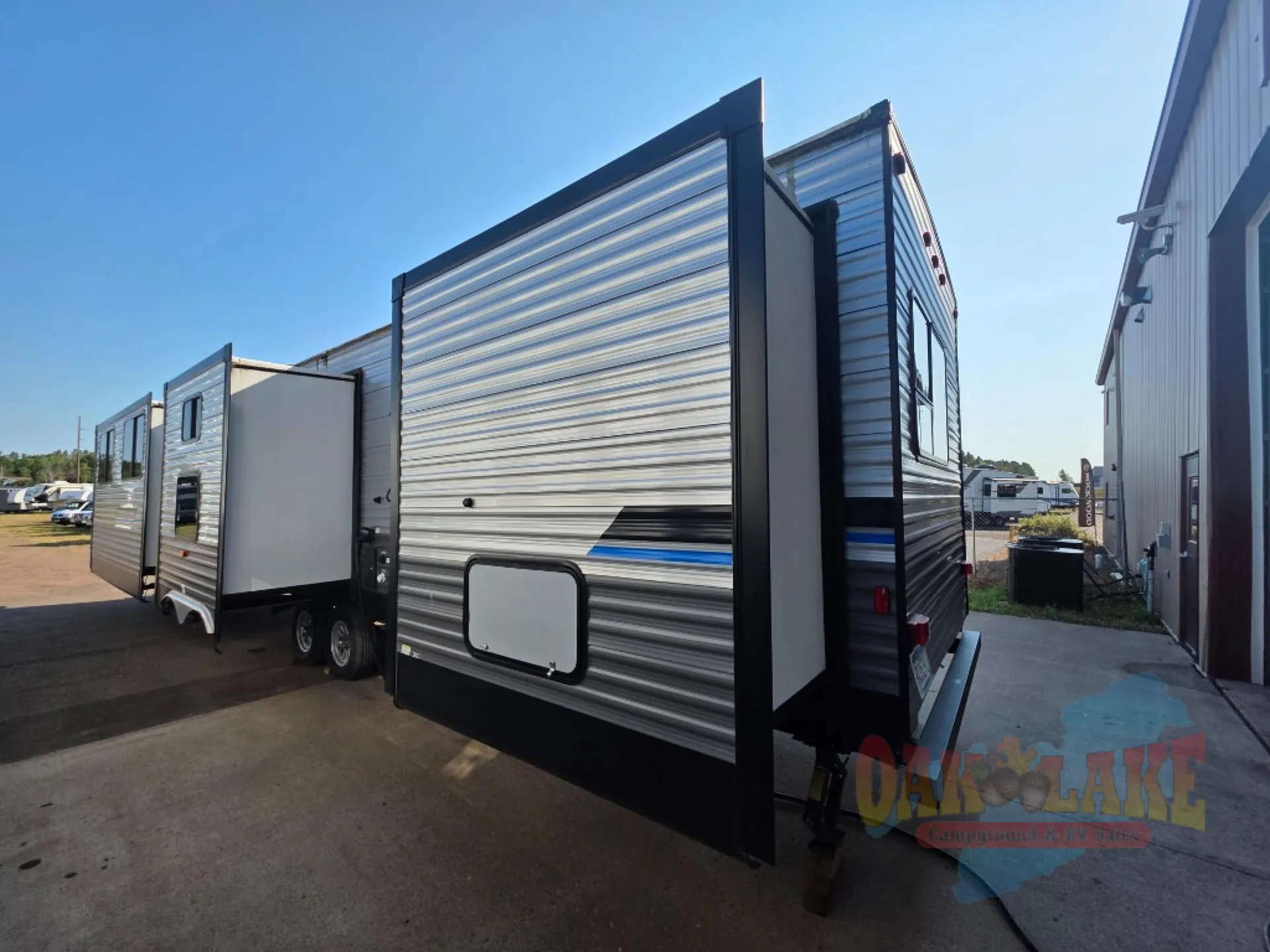 2023 Coachmen Catalina Destination Series 39FKTS - Photo 4