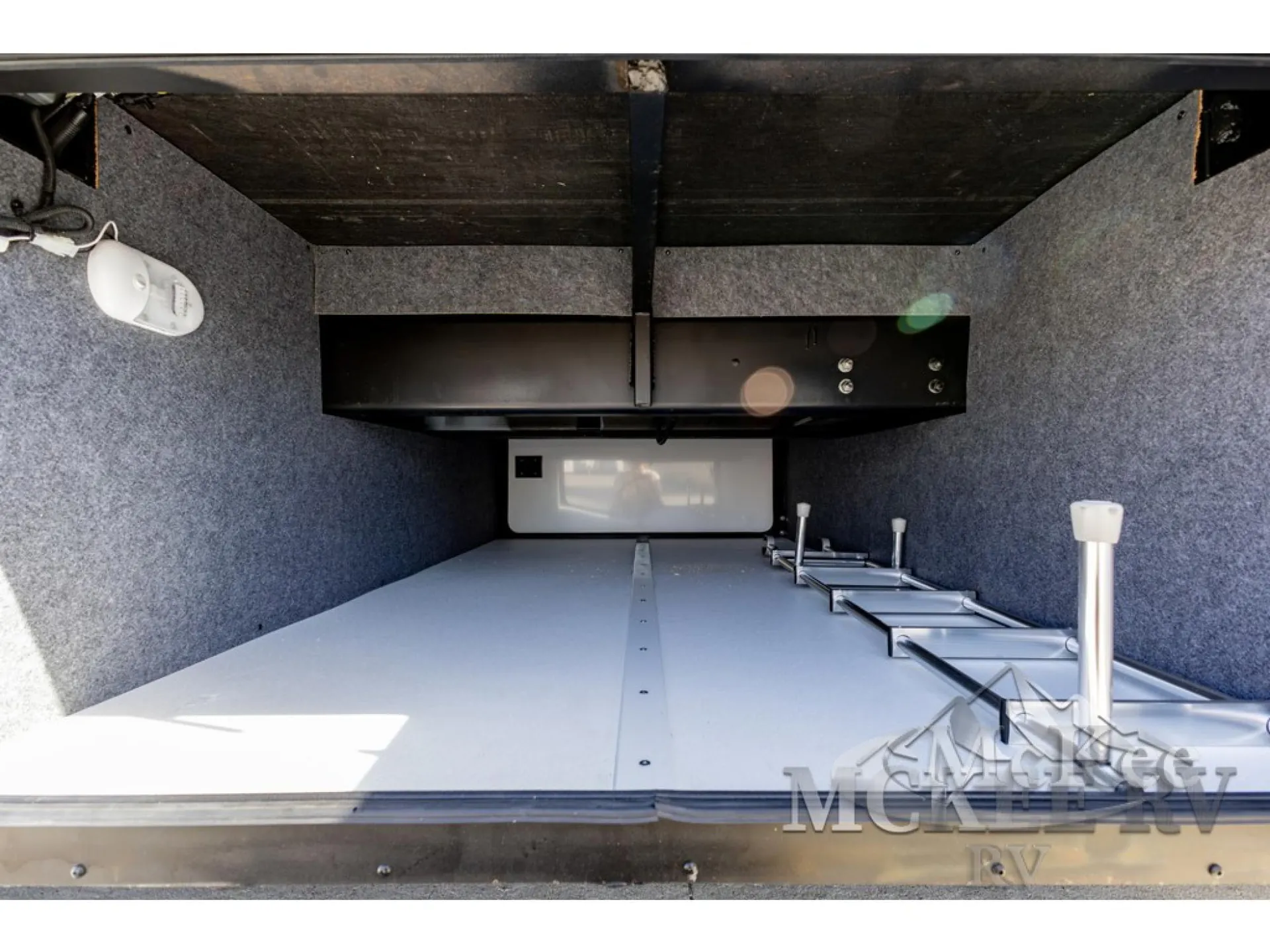 2026 Fleetwood Frontier 38RT - Photo 4