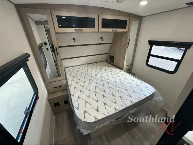 2026 Grand Design Imagine 2600RB - Photo 4