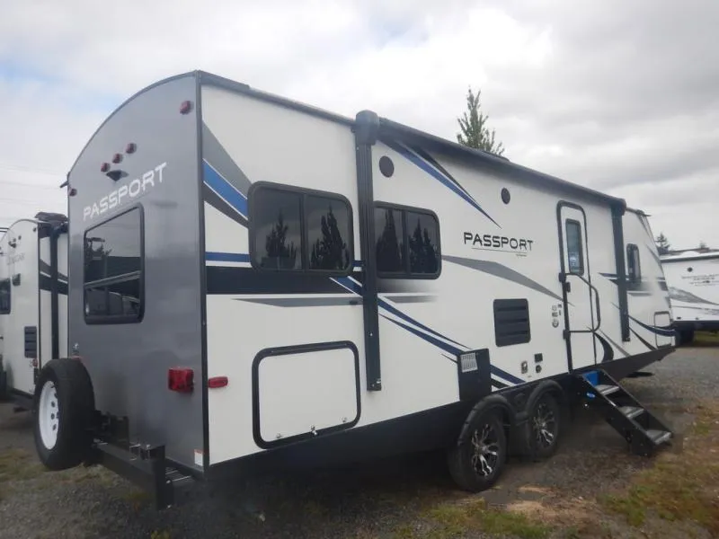 2019 Keystone RV Passport Used    2521RLWE Grand Touring - Photo 4