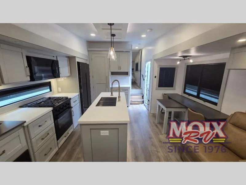 2024 Brinkley Model Z 2900 - Photo 4