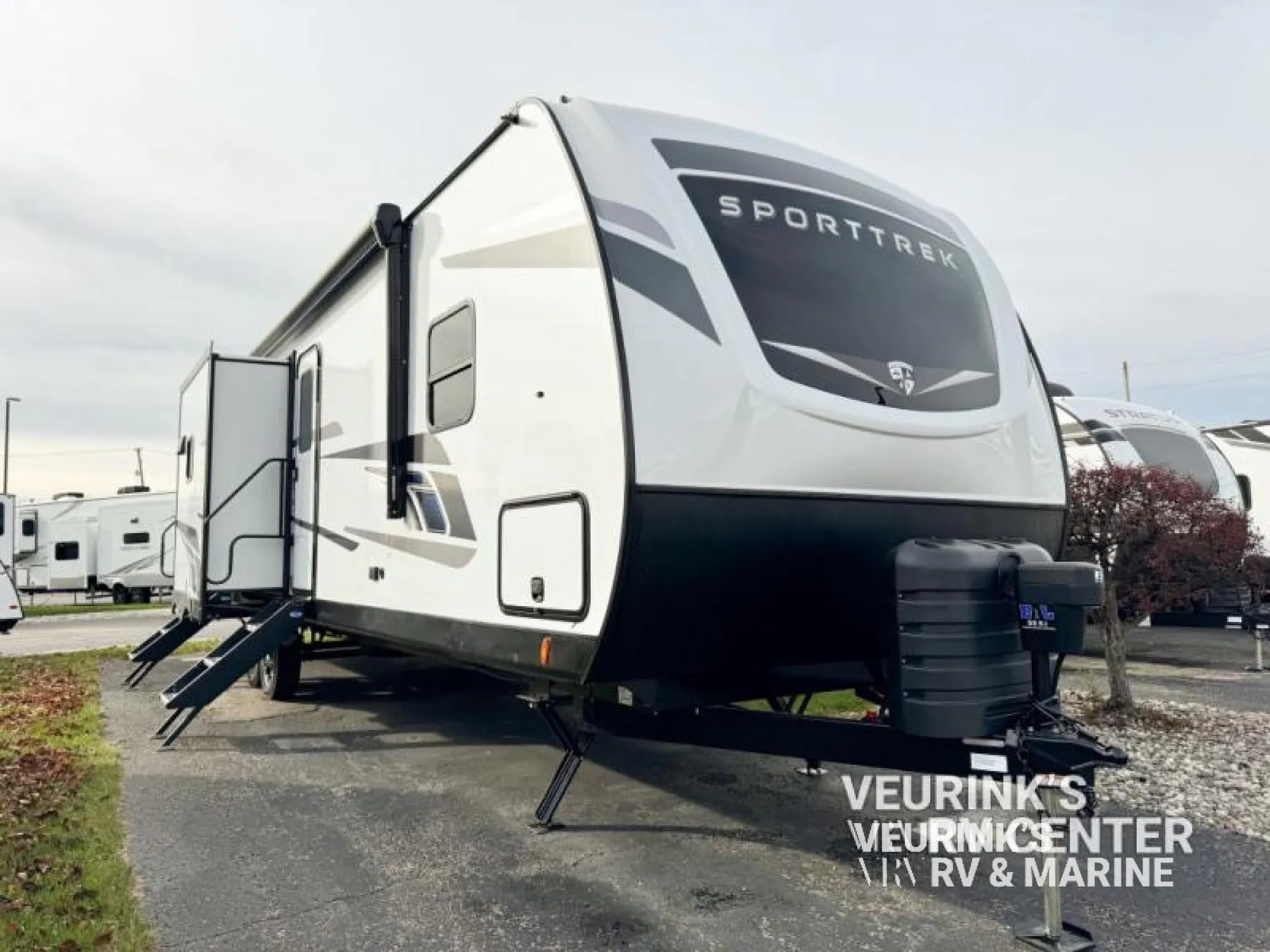2025 Venture RV SportTrek ST333VIK - Photo 2