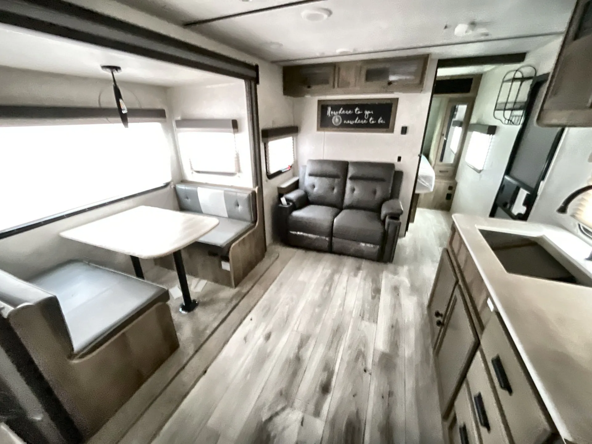 2022 Forest River Surveyor Legend 252RBLE - Photo 4