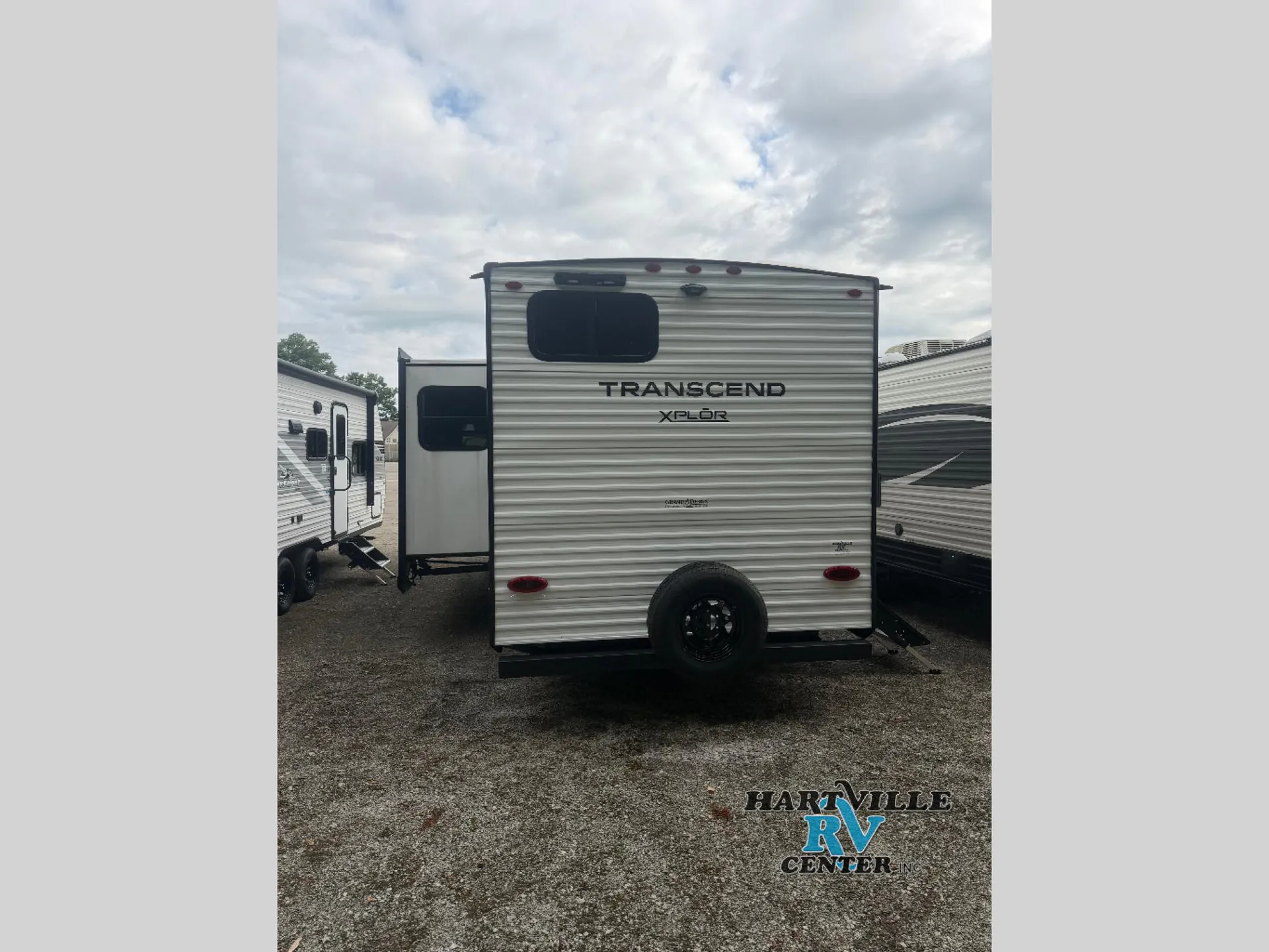 2025 Grand Design Transcend Xplor 27DBX - Photo 4
