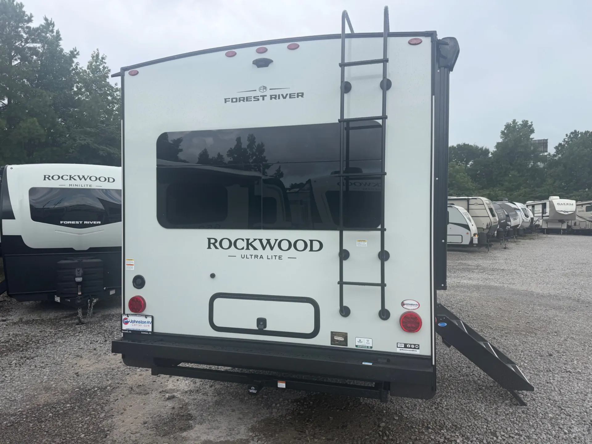 2027 Forest River Rockwood Ultra Lite 302RDT — Photo 6