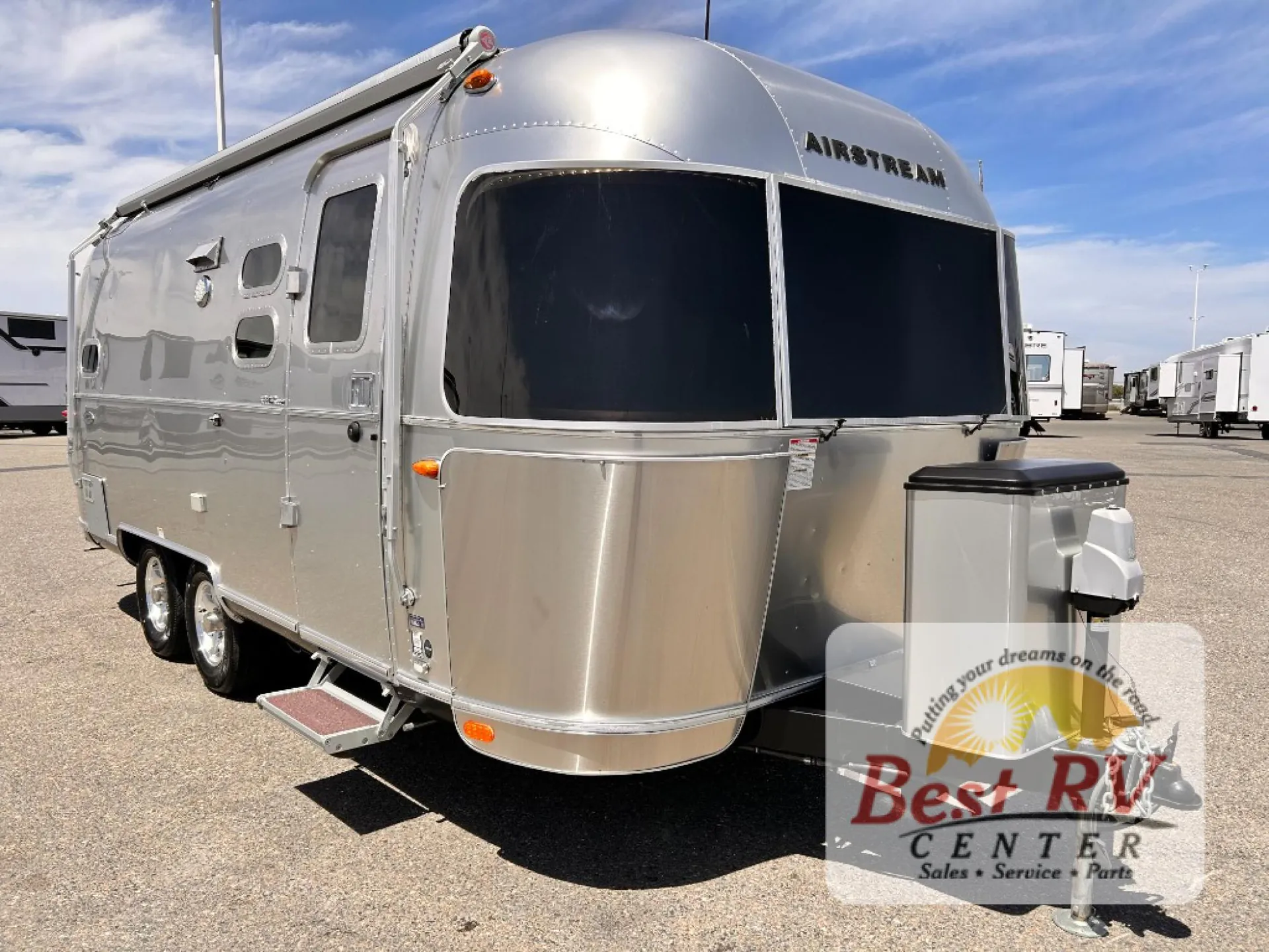 2017 Airstream Flying Cloud 23D - Photo 2