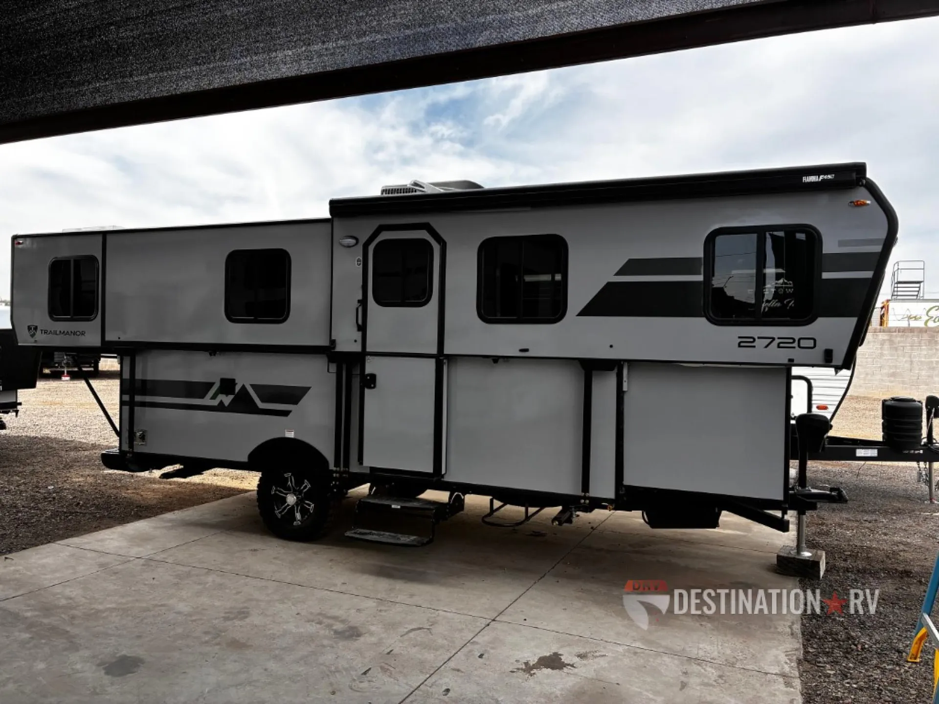 2027 TrailManor 2720 Series 2720QS - Photo 2