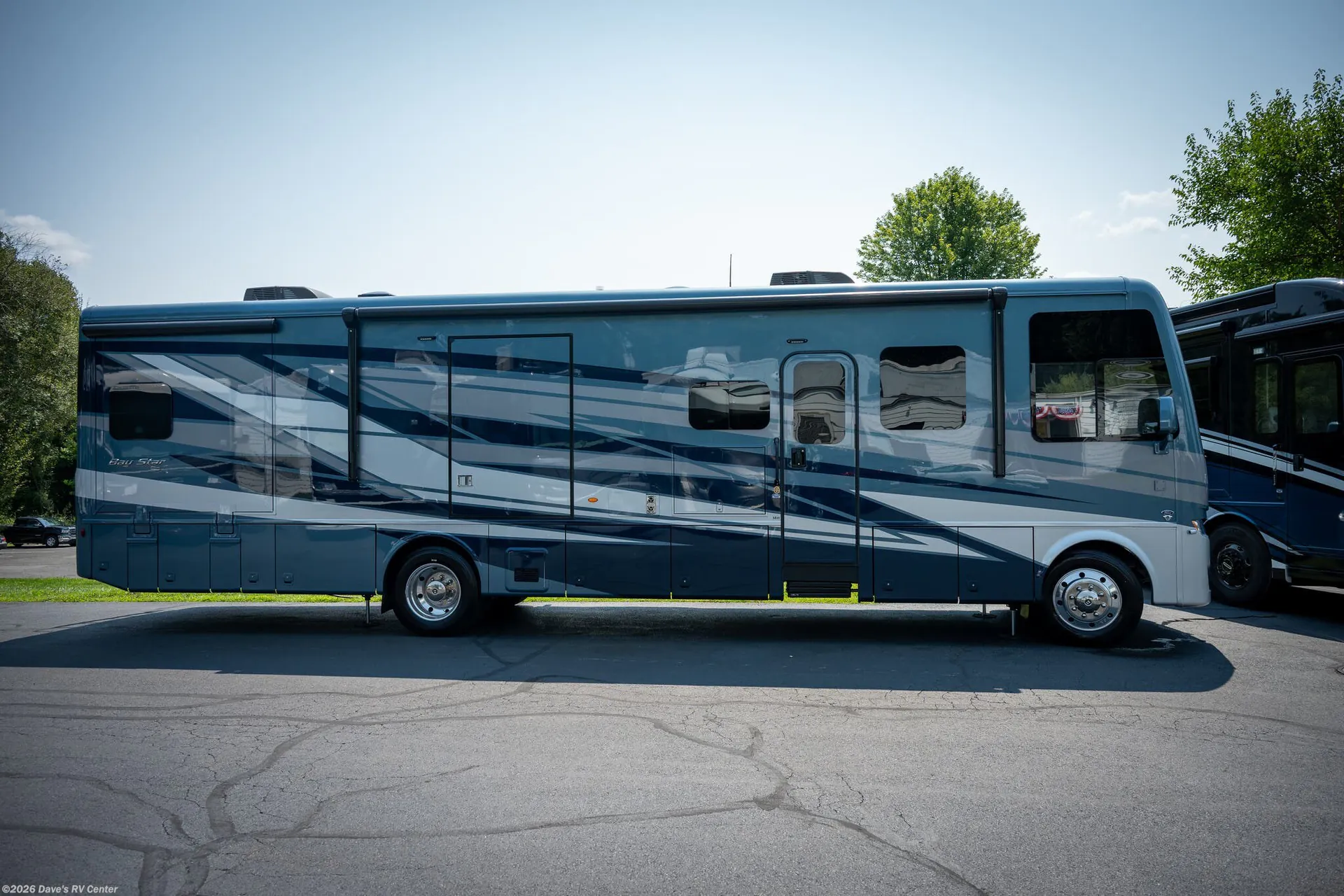 2027 Newmar Bay Star 3811 - Photo 4