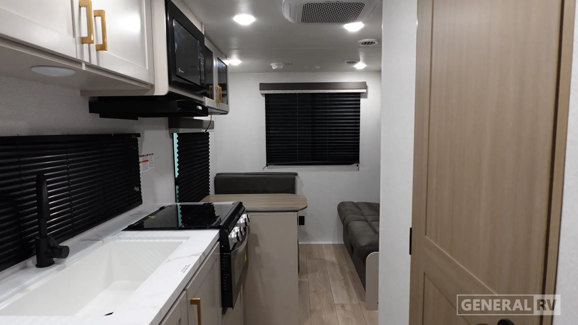 2027 Jayco Jay Flight SLX 210QB - Photo 3