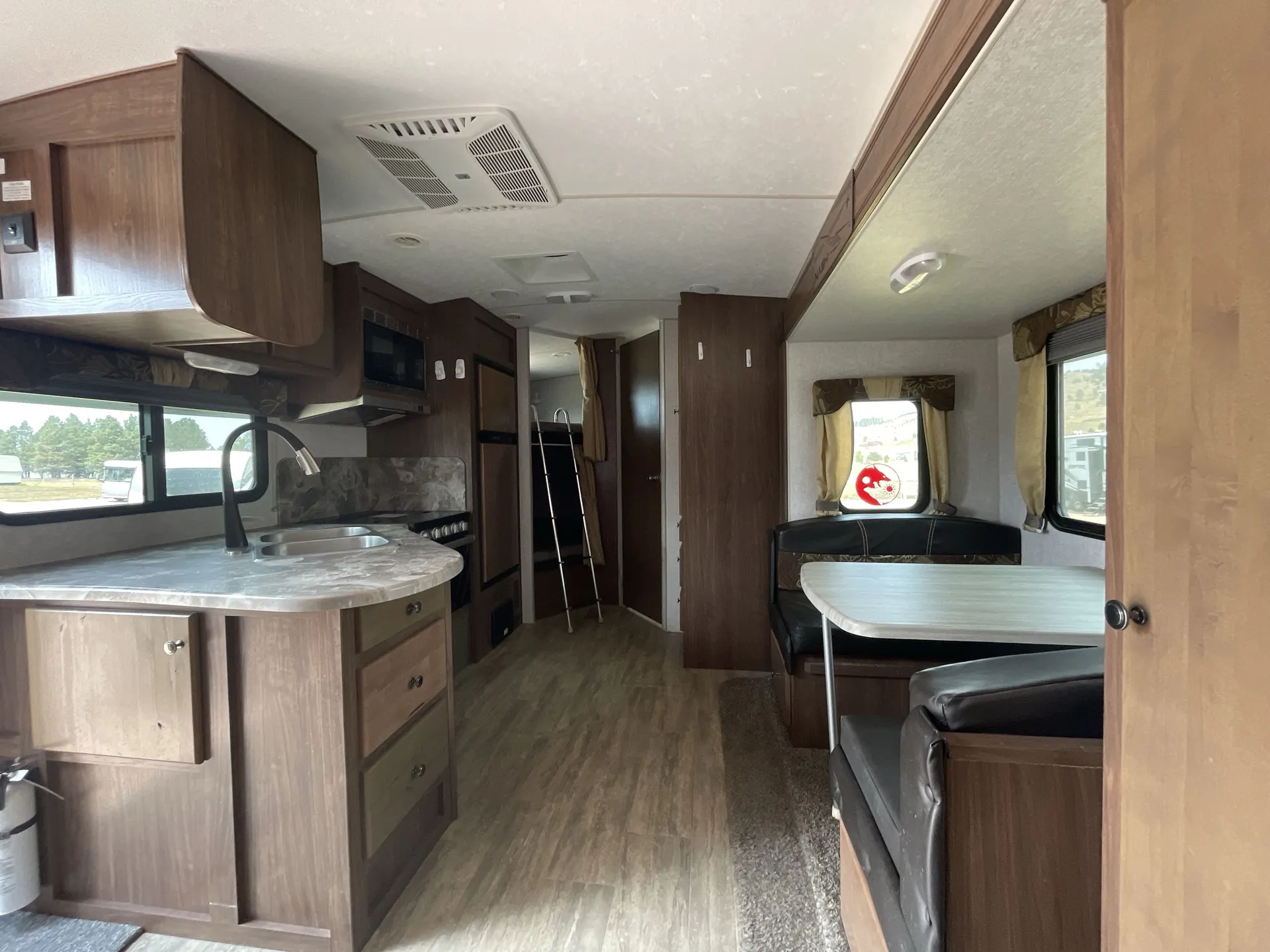 2023 Northwood Nash 24B — living area main